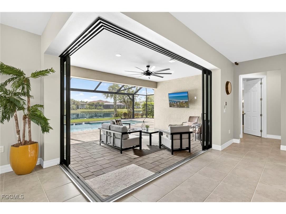 11283 Thurston Chase Fort Myers FL 33913 2025012050 image4