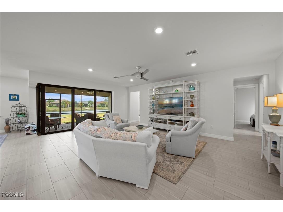 11289 Thurston Chase Fort Myers FL 33913 2025023694 image24
