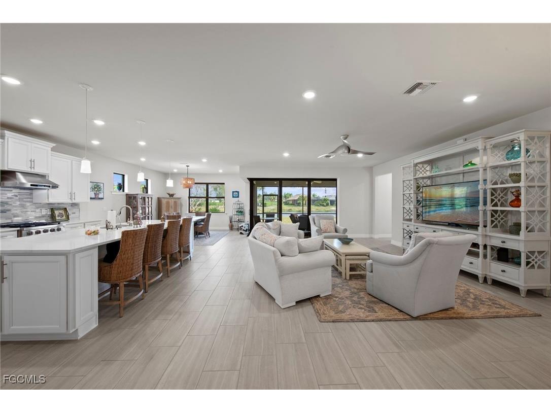 11289 Thurston Chase Fort Myers FL 33913 2025023694 image25