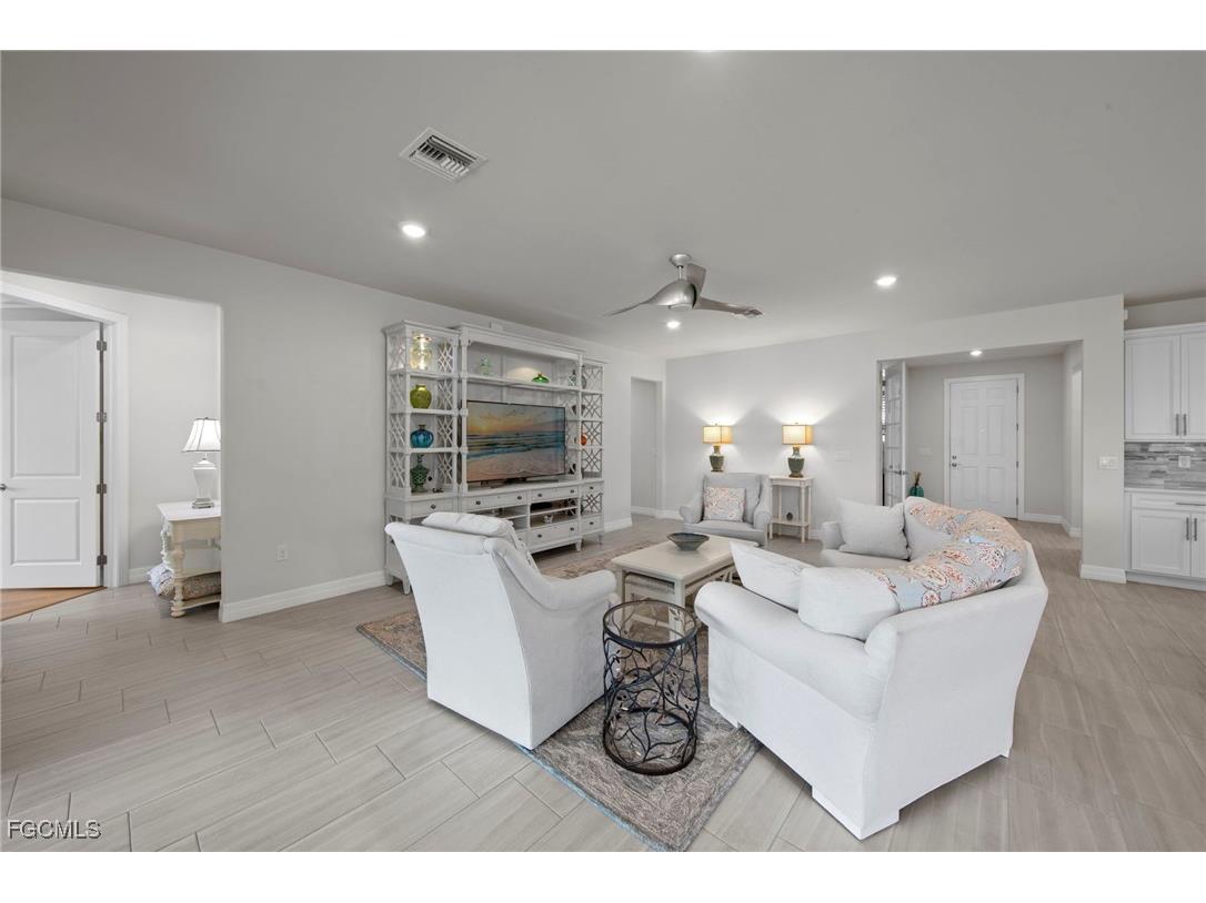 11289 Thurston Chase Fort Myers FL 33913 2025023694 image29