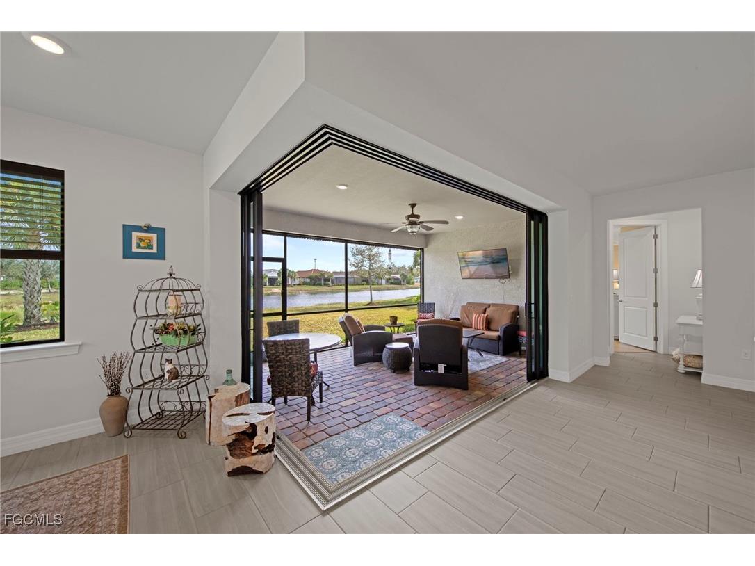 11289 Thurston Chase Fort Myers FL 33913 2025023694 image35
