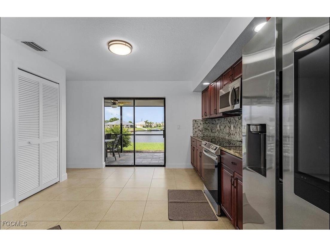 1129 SE 13th Street Cape Coral FL 33990 2026001419 image10