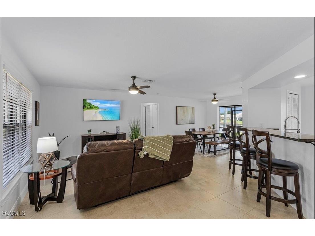 1129 SE 13th Street Cape Coral FL 33990 2026001419 image2