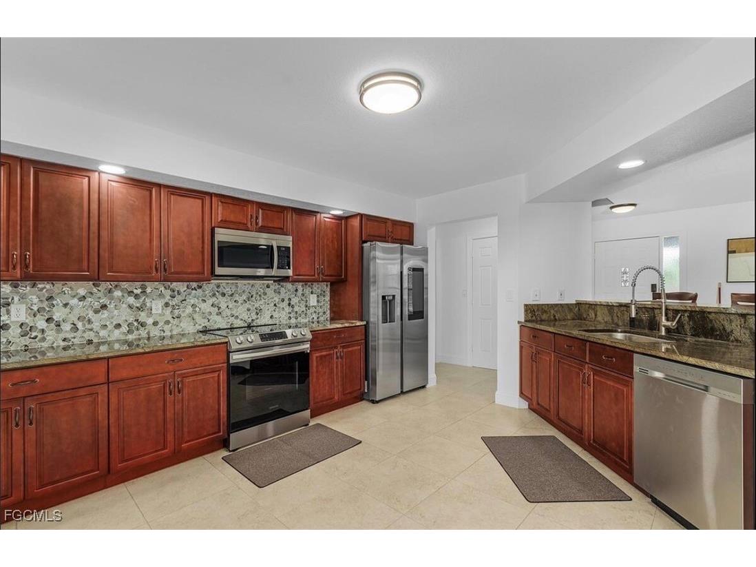 1129 SE 13th Street Cape Coral FL 33990 2026001419 image9