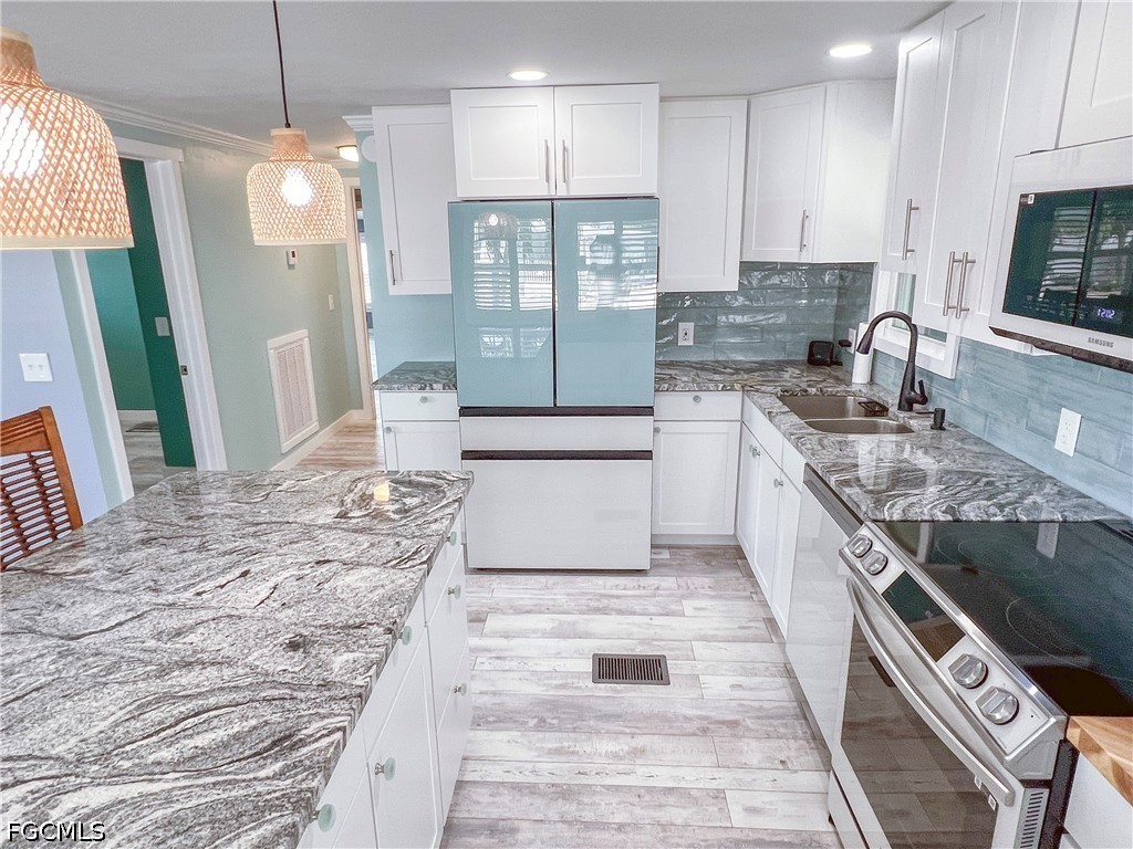 11291 Bougainvillea Lane Fort Myers Beach FL 33931 2026015741 image6