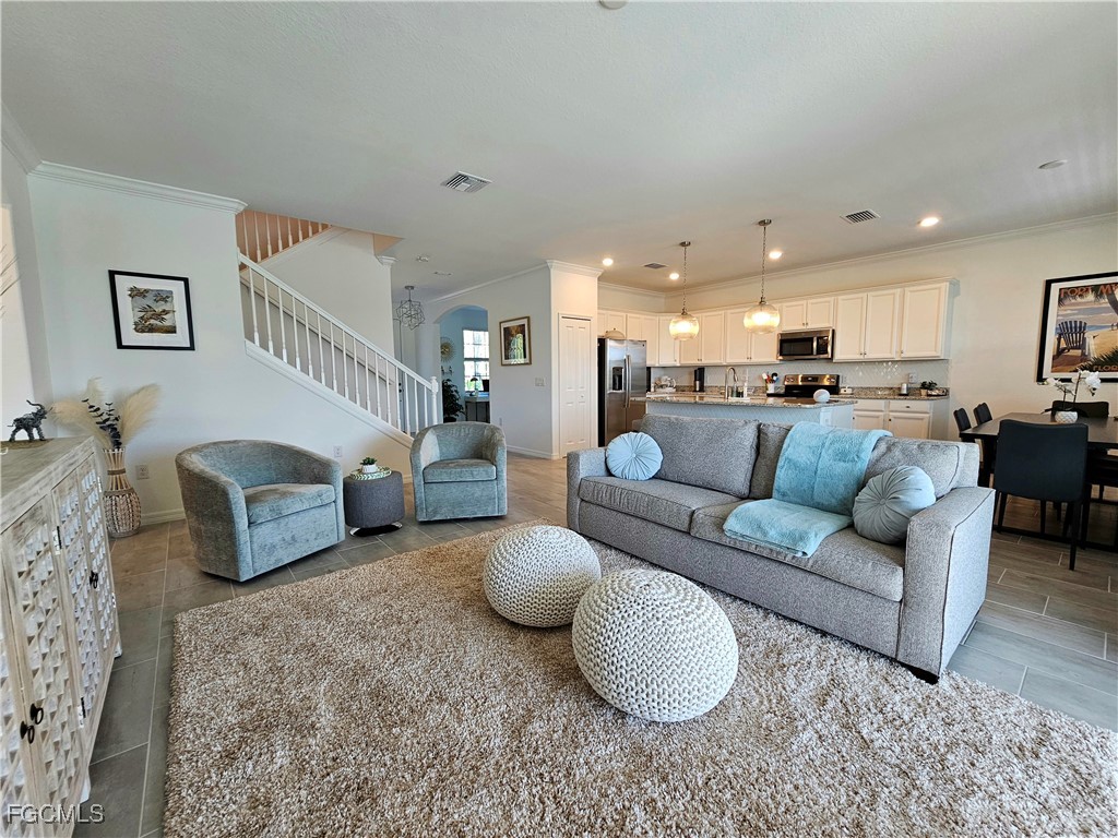 11299 Shady Blossom Drive Fort Myers FL 33913 2025011111 image4