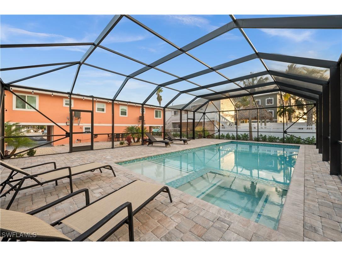 113/115 Bahia Viaduct Fort Myers Beach FL 33931 225077812 image1