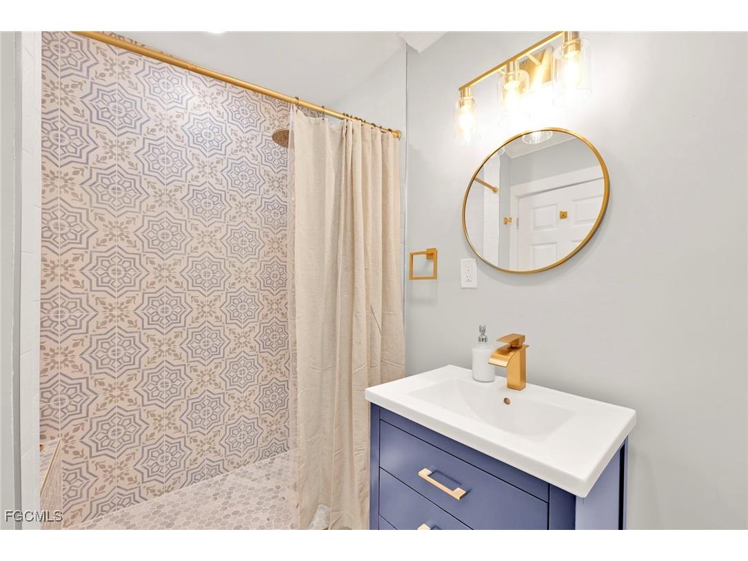 113-119 Fairweather Lane Fort Myers Beach FL 33931 2025020603 image26