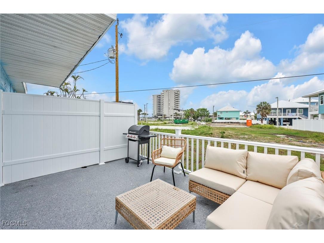 113-119 Fairweather Lane Fort Myers Beach FL 33931 2025020603 image28