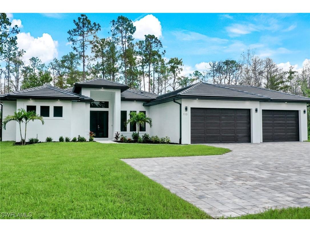 113 18th Avenue NW Naples FL 34120 223042463 image1