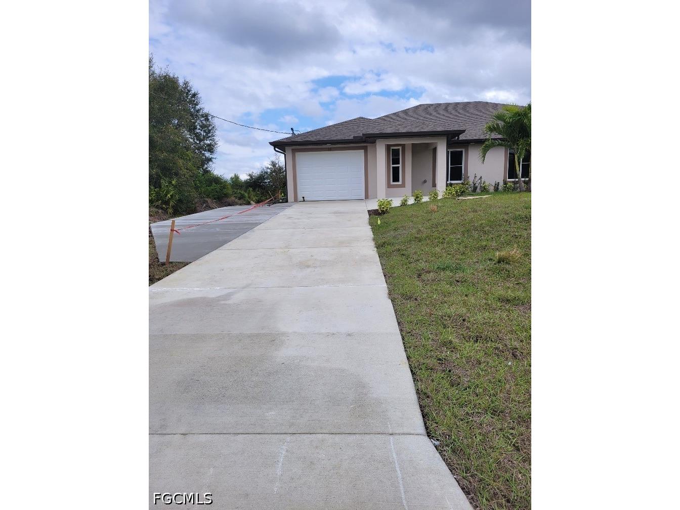 113 Hightower Avenue S Lehigh Acres FL 33973 2026023999 image1