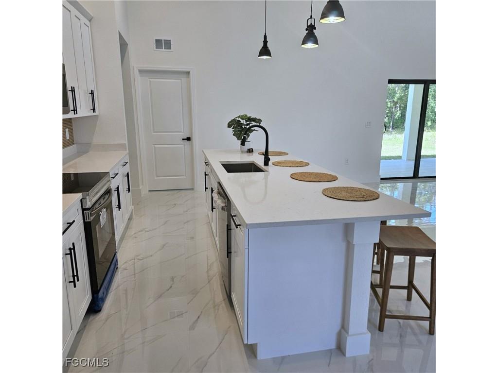 113 Monroe Avenue Lehigh Acres FL 33936 2025001283 image4