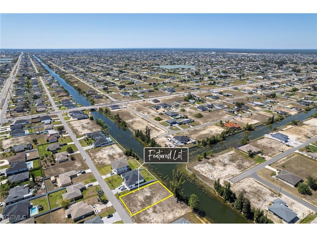 113 NE 8th Terrace Cape Coral FL 33909 2025025413 image1