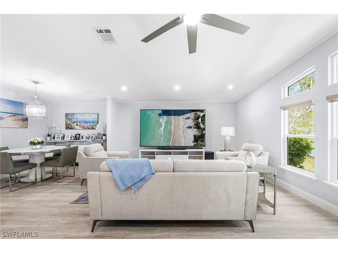 113 Oceans Boulevard #113 Naples FL 34104 225080855 image7