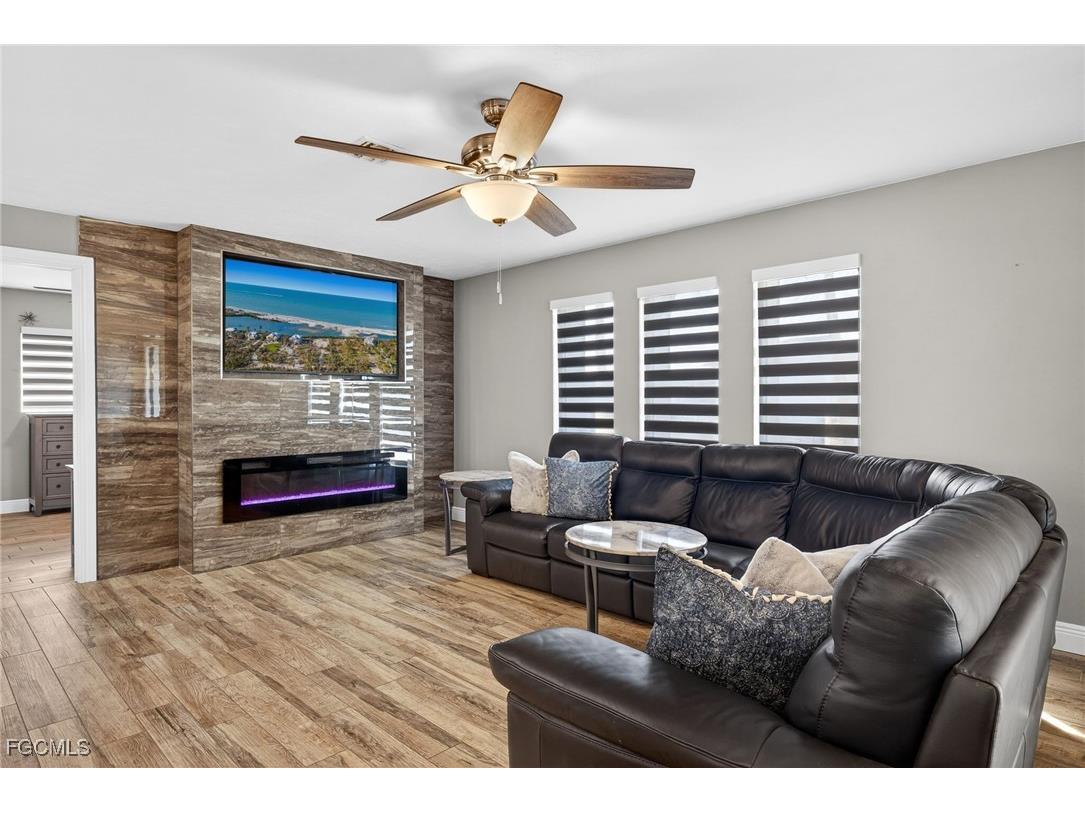 113 SE 41st Street Cape Coral FL 33904 2026002004 image2