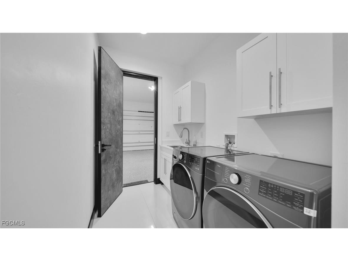 113 SW 37 Avenue Cape Coral FL 33991 2025016100 image10