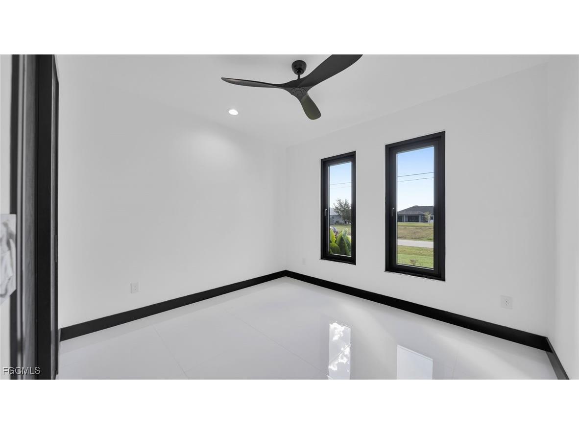 113 SW 37 Avenue Cape Coral FL 33991 2025016100 image22