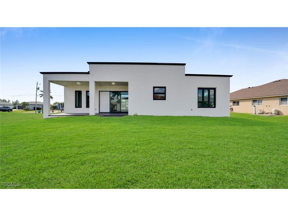 113 SW 37 Avenue Cape Coral FL 33991 2025016100 image26
