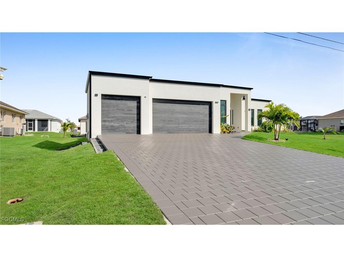 113 SW 37 Avenue Cape Coral FL 33991 2025016100 image3