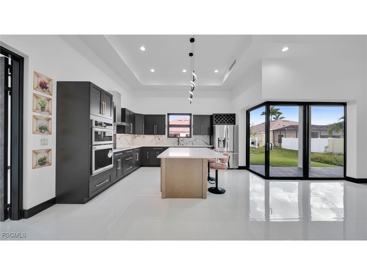 113 SW 37 Avenue Cape Coral FL 33991 2025016100 image7