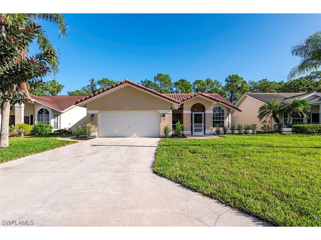 113 Saint James Way S Naples FL 34104 223064000 image1