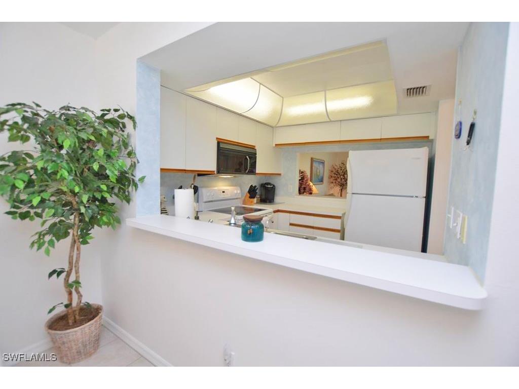 113 Wading Bird Circle #W-102 Naples FL 34110 225083010 image5