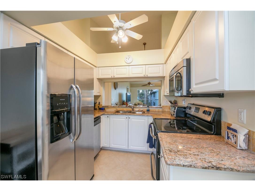 113 Wading Bird Circle #W-204 Naples FL 34110 223058539 image1