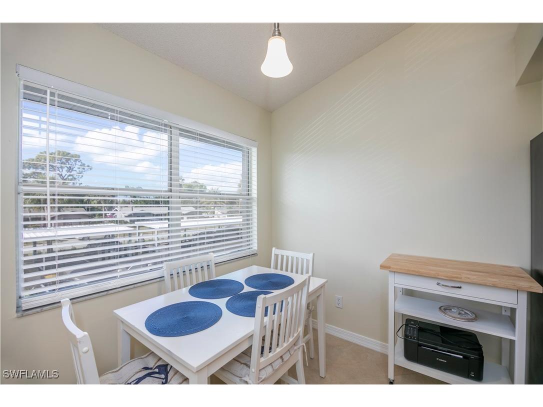 113 Wading Bird Circle #W-204 Naples FL 34110 225060021 image2