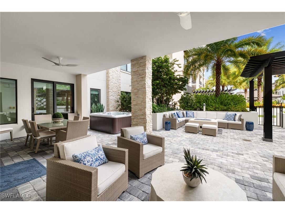 1130 3rd Avenue S #208 Naples FL 34102 225073062 image2