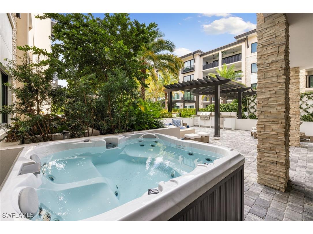 1130 3rd Avenue S #208 Naples FL 34102 225073062 image5