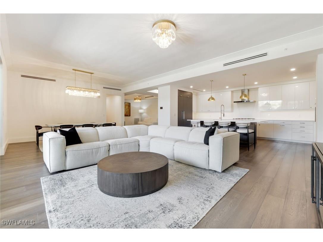 1130 3rd Avenue S #215 Naples FL 34102 225075423 image3