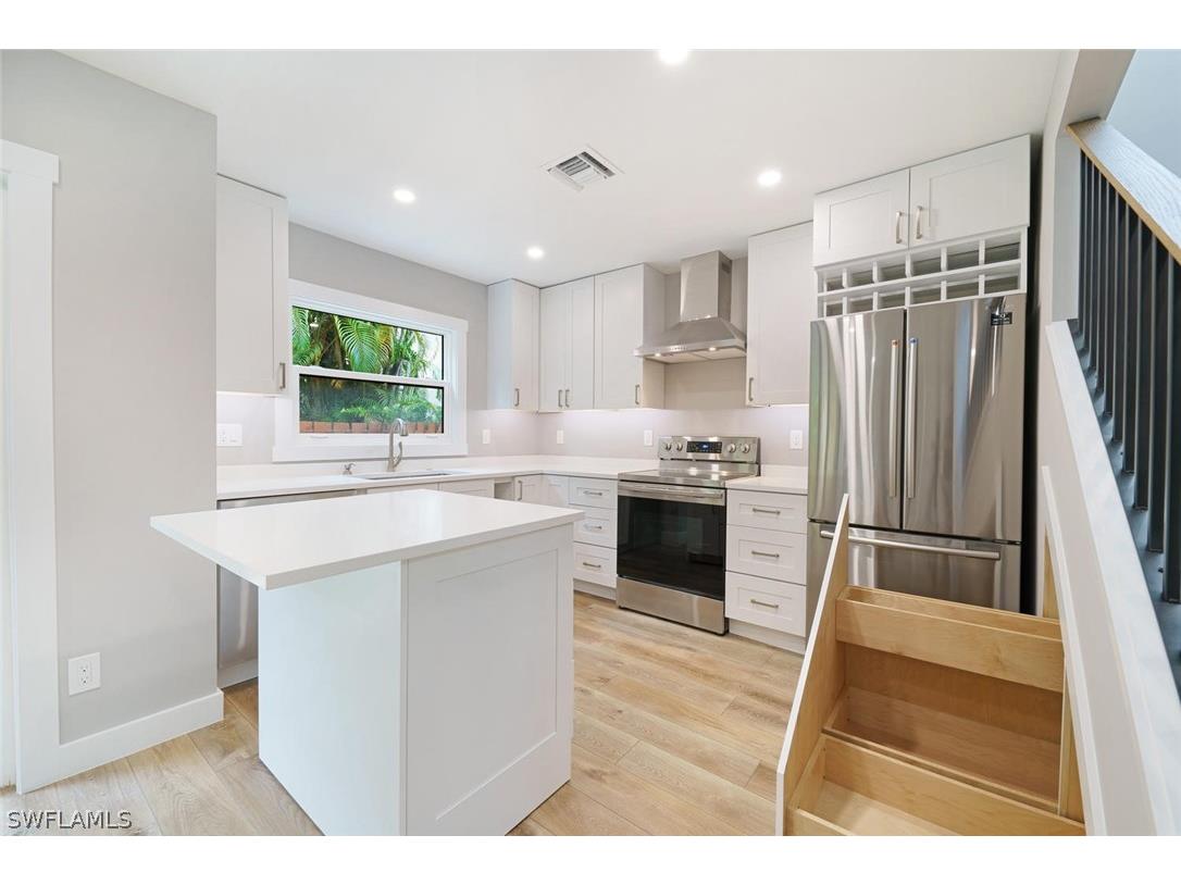 1130 5th Street S #B Naples FL 34102 226012591 image11