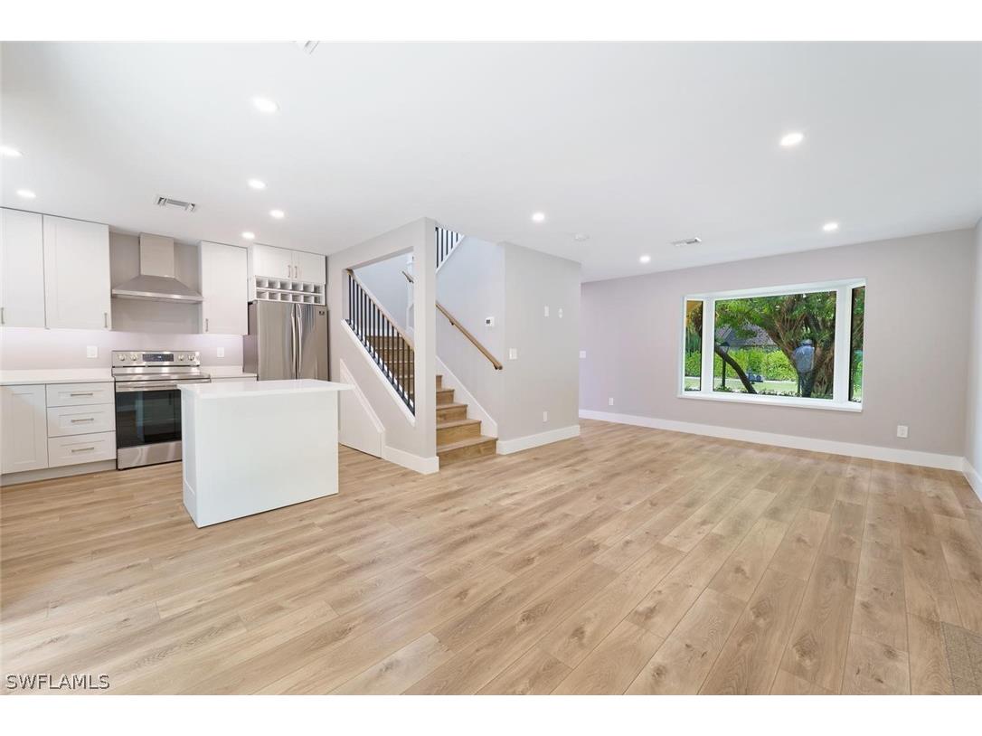 1130 5th Street S #B Naples FL 34102 226012591 image5