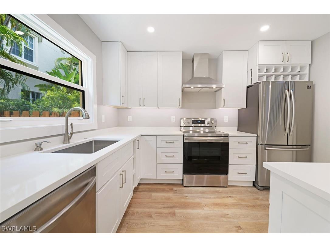 1130 5th Street S #B Naples FL 34102 226012591 image6