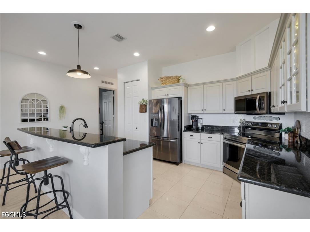 1130 NW 14th Terrace Cape Coral FL 33993 2026026595 image10