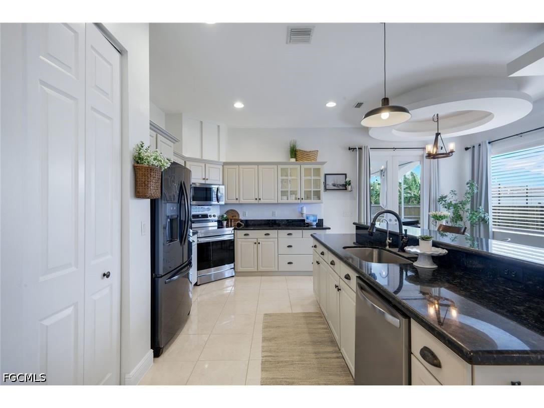1130 NW 14th Terrace Cape Coral FL 33993 2026026595 image12