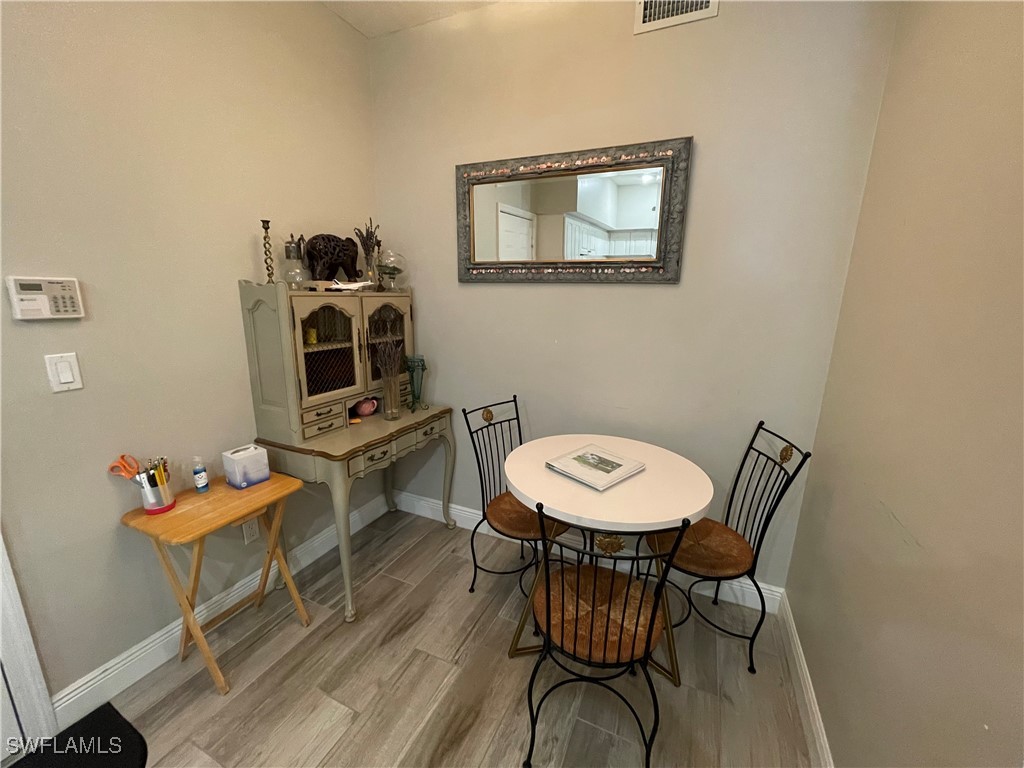 1130 Partridge Circle #102 Naples FL 34104 226005236 image8