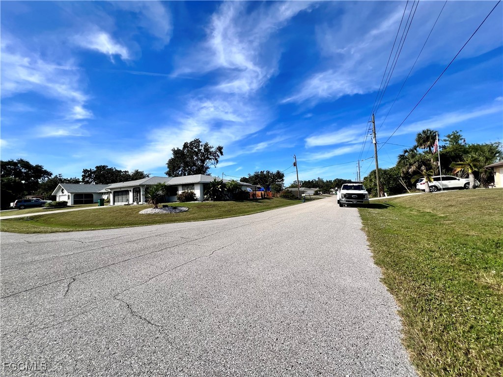1130 Seacrest Drive NW Port Charlotte FL 33948 2026005662 image3
