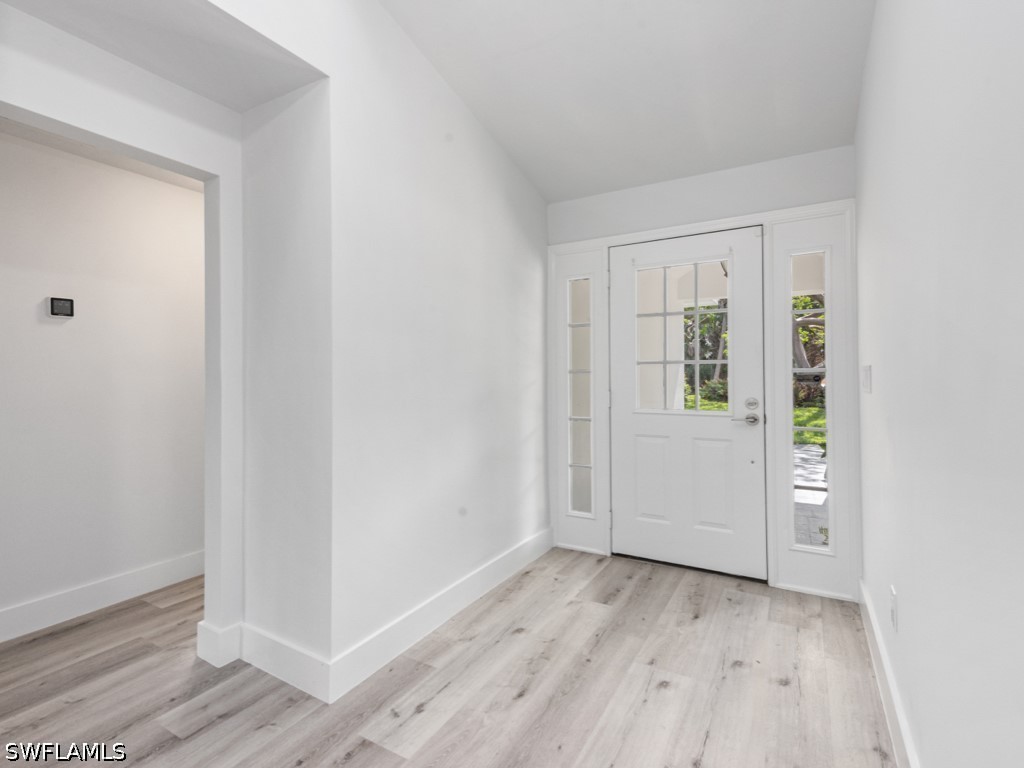 1131 Crayton Road Naples FL 34102 226015322 image3