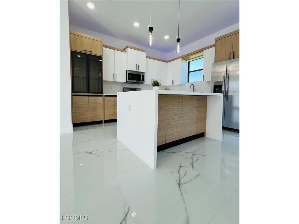 1131 Fogia Street E Lehigh Acres FL 33974 2025013284 image8
