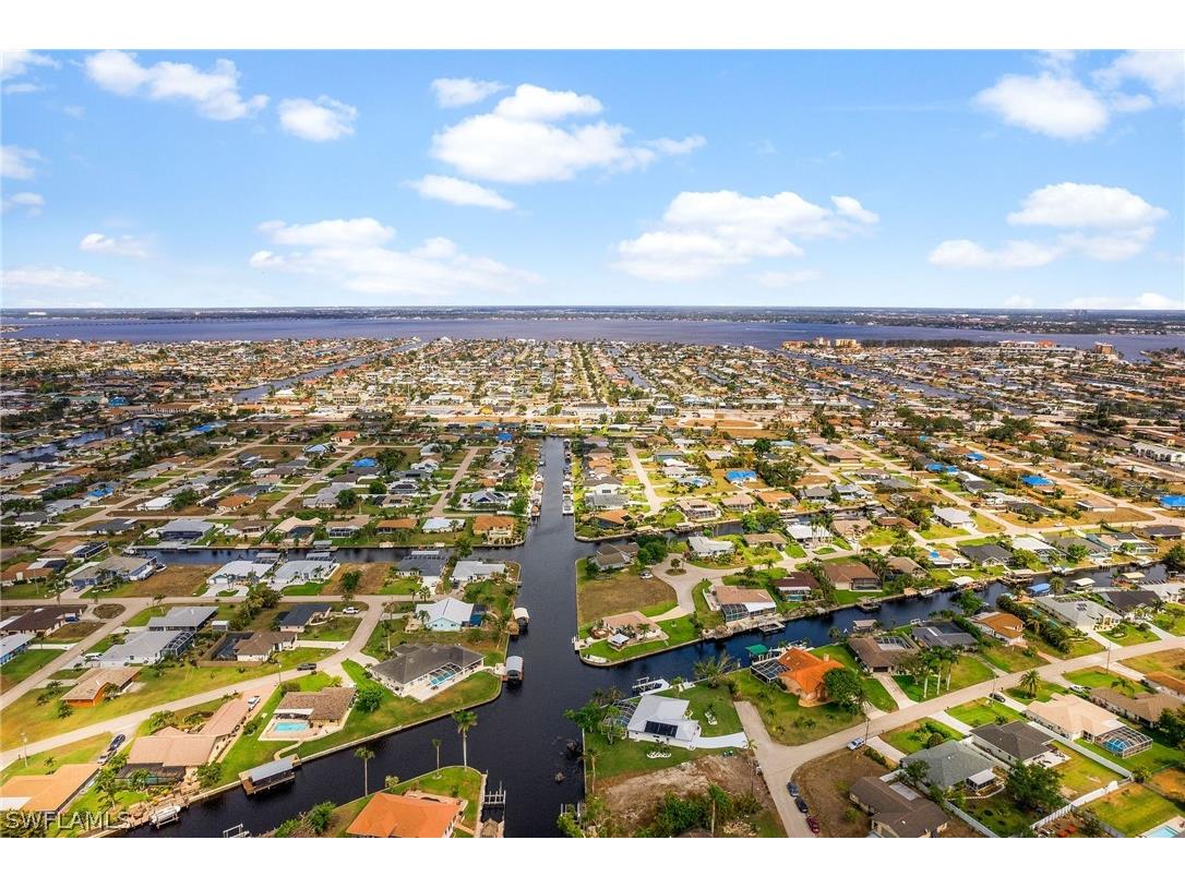 1131 SE 38th Street Cape Coral FL 33904 224031479 image1