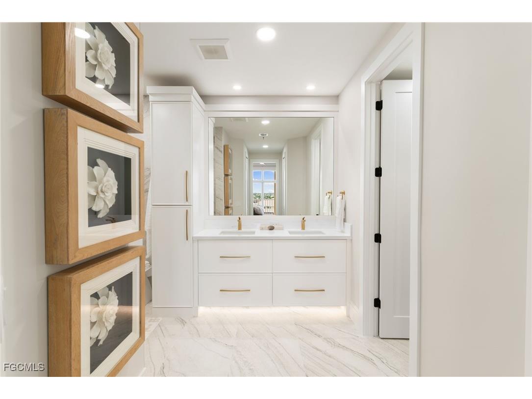 1131 Swallow Avenue #PH-1 Marco Island FL 34145 2026003529 image11