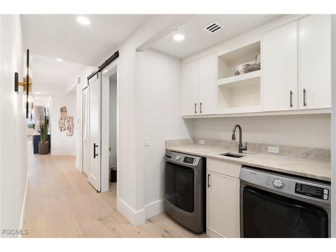 1131 Swallow Avenue #PH-1 Marco Island FL 34145 2026003529 image14