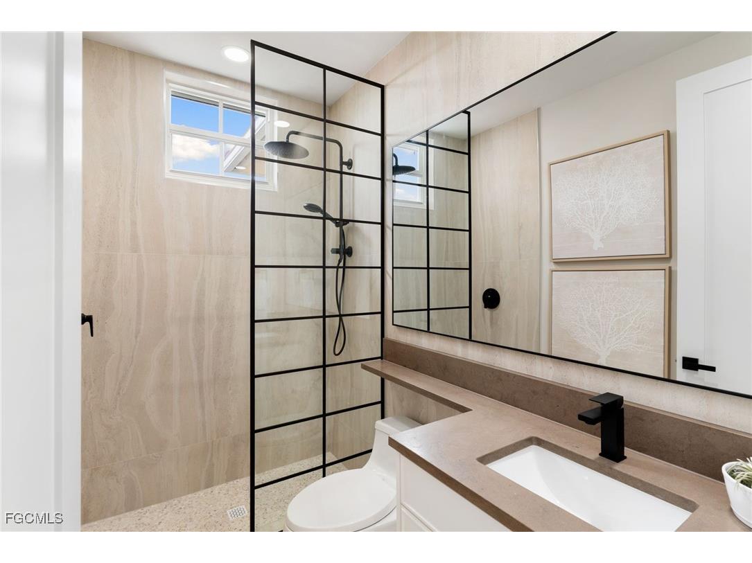 1131 Swallow Avenue #PH-1 Marco Island FL 34145 2026003529 image16