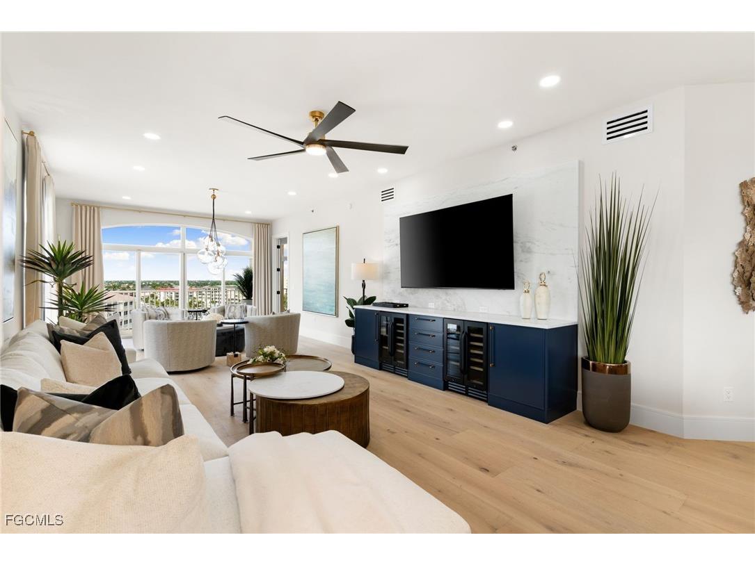 1131 Swallow Avenue #PH-1 Marco Island FL 34145 2026003529 image8