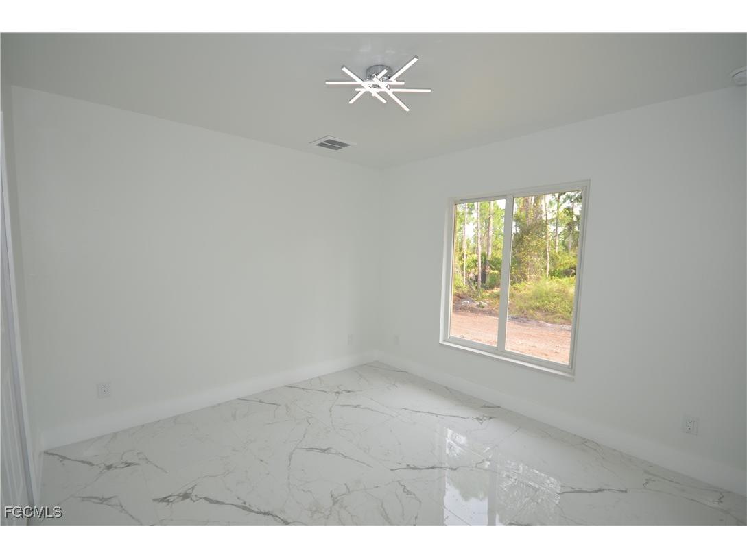 1132 Edelweiss Street E Lehigh Acres FL 33974 2025008496 image4