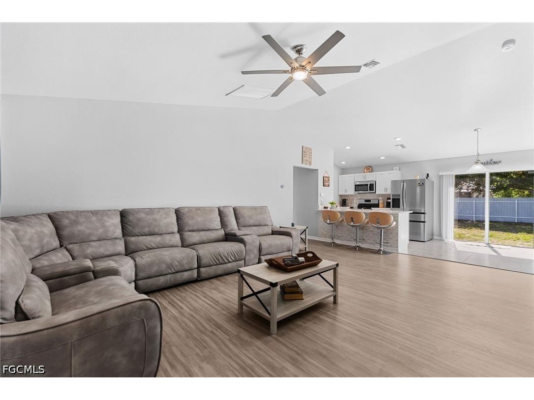 1132 NW 20th Place Cape Coral FL 33993 2026018597 image5
