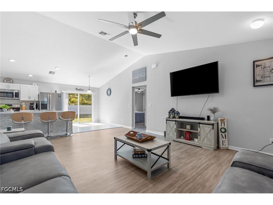 1132 NW 20th Place Cape Coral FL 33993 2026018597 image6