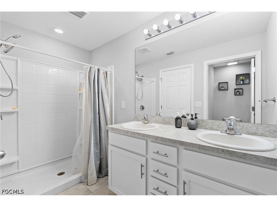 1132 NW 20th Place Cape Coral FL 33993 2026018597 image8