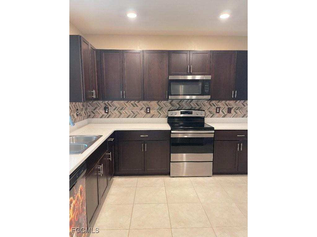 1132 NW 8th Terrace Cape Coral FL 33993 2025010930 image3